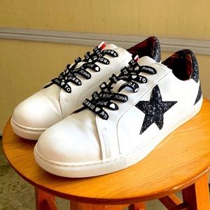 Torrid Betsey Johnson White Tennis Shoes Sz 11 Women